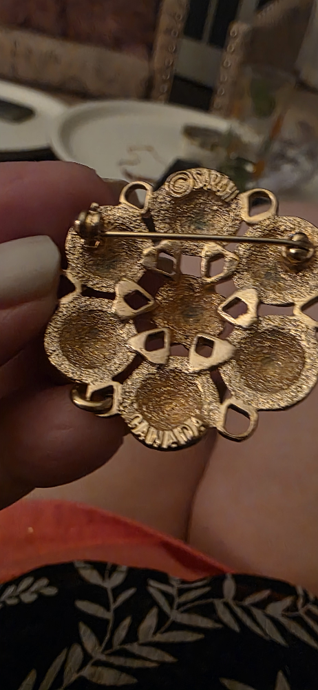 Vintage Sarah Coventry Gold-Tone Brooch - photo 2