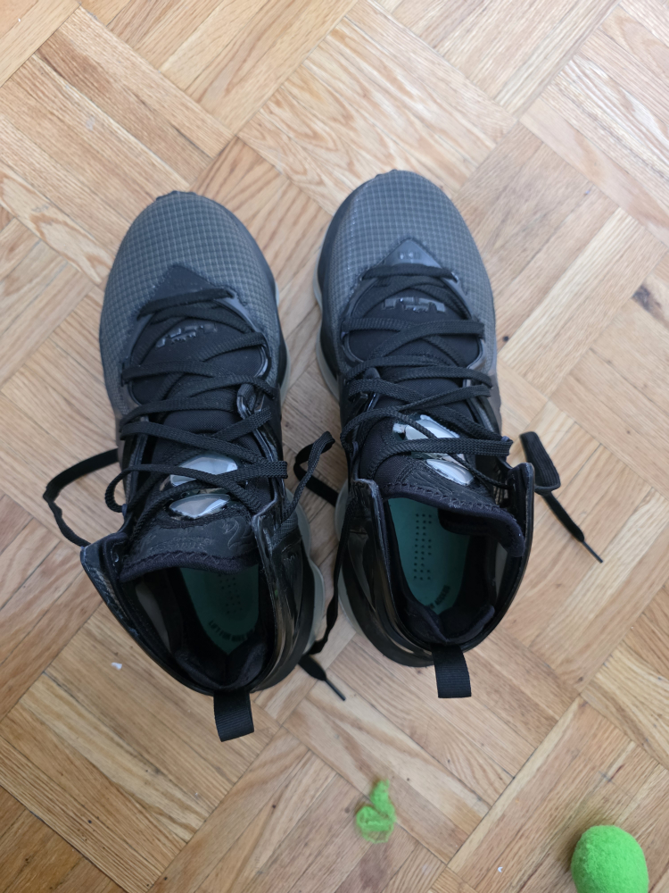 Nike LeBron 9 Basketball Shoes - photo 3