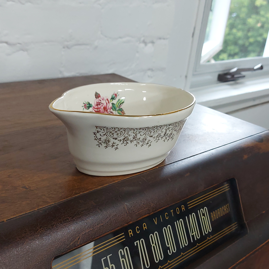 bridgerton core stationary bowl with rose pattern 🛍 trade or $1! - photo 4