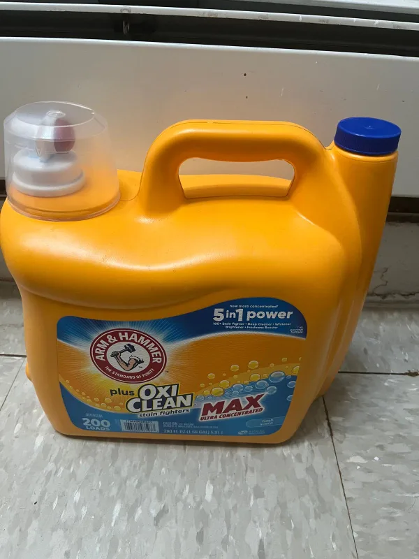 Arm & Hammer OxiClean Max Laundry Detergent thumbnail