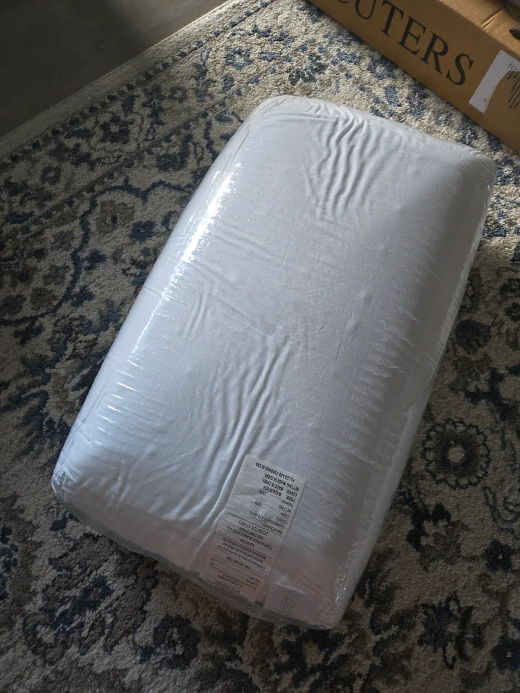 Tempur-Pedic Breeze Dual Cooling Queen Pillow - New thumbnail
