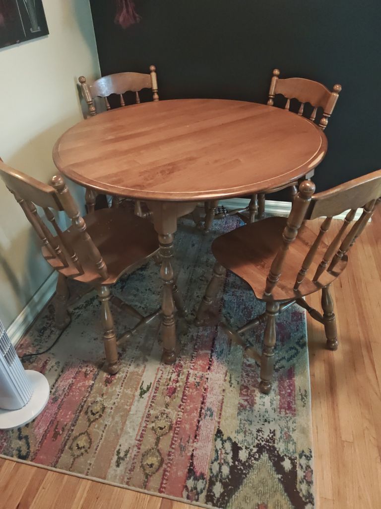 Wooden Round Dining Table with 4 Chairs