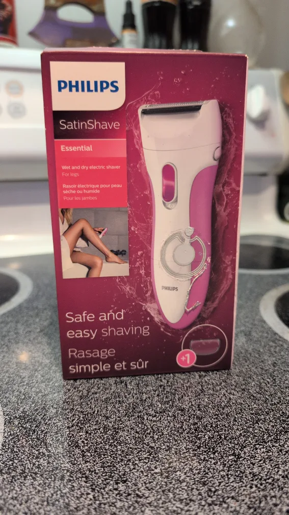 Philips SatinShave Essential - New in Box! thumbnail