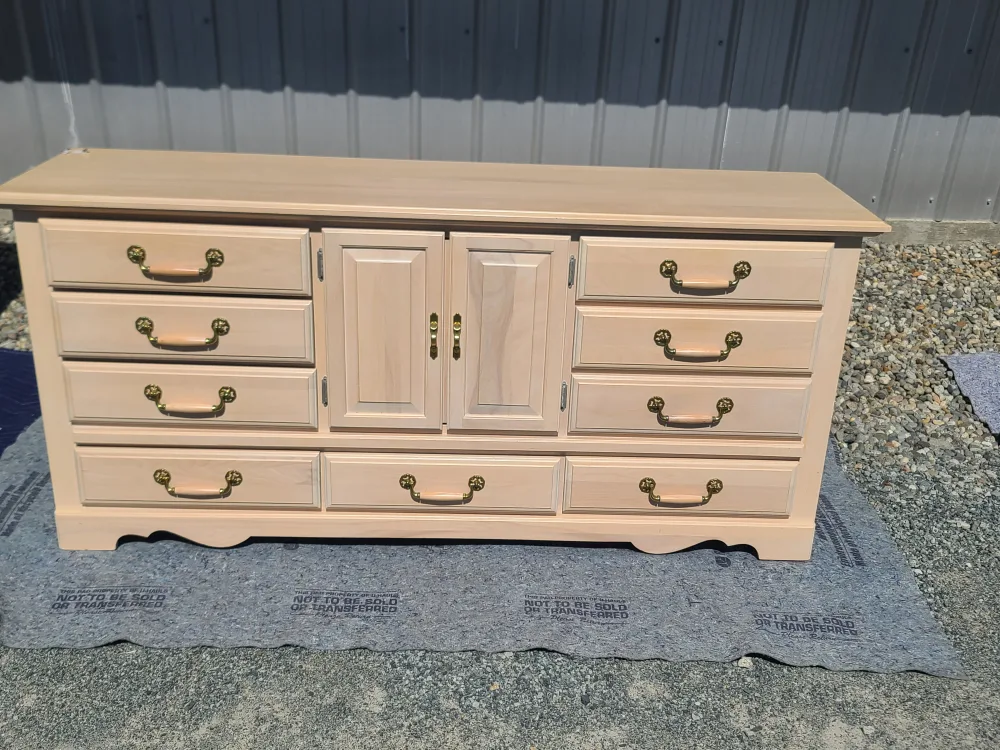 Wooden Dresser with 9 Drawers image indicator(2)