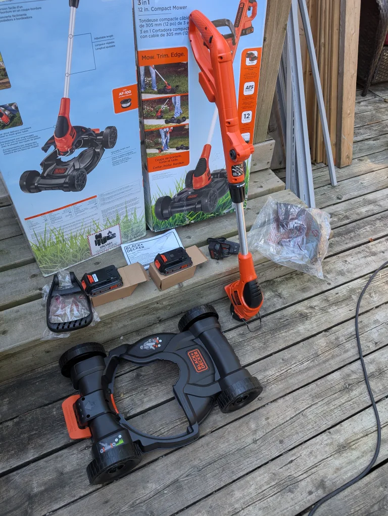 Used, Like New Black & Decker Cordless Lawnmower/Trimmer image indicator(4)