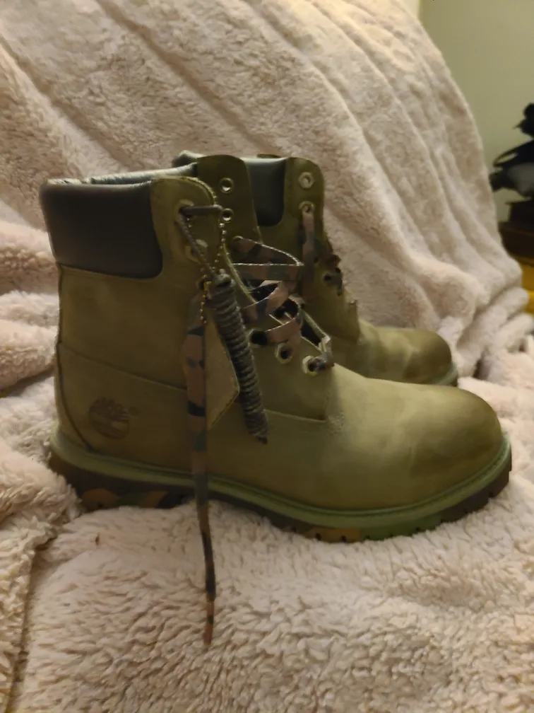 Timberland LIMITED SPECIAL EDITION distressed olive green thumbnail
