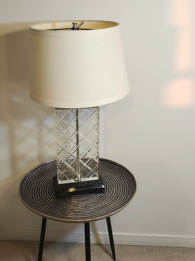 Stylish Crystal Table Lamp thumbnail