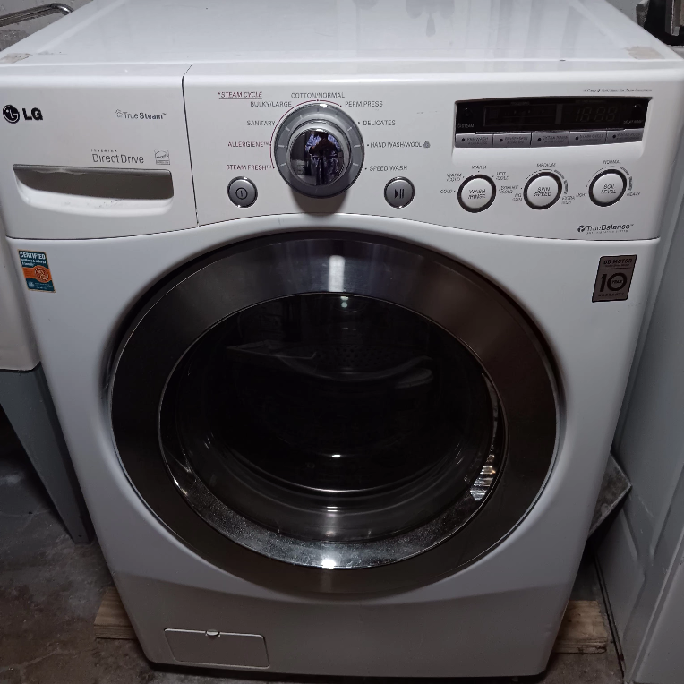 LG TrueSteam Washing Machine - photo 2