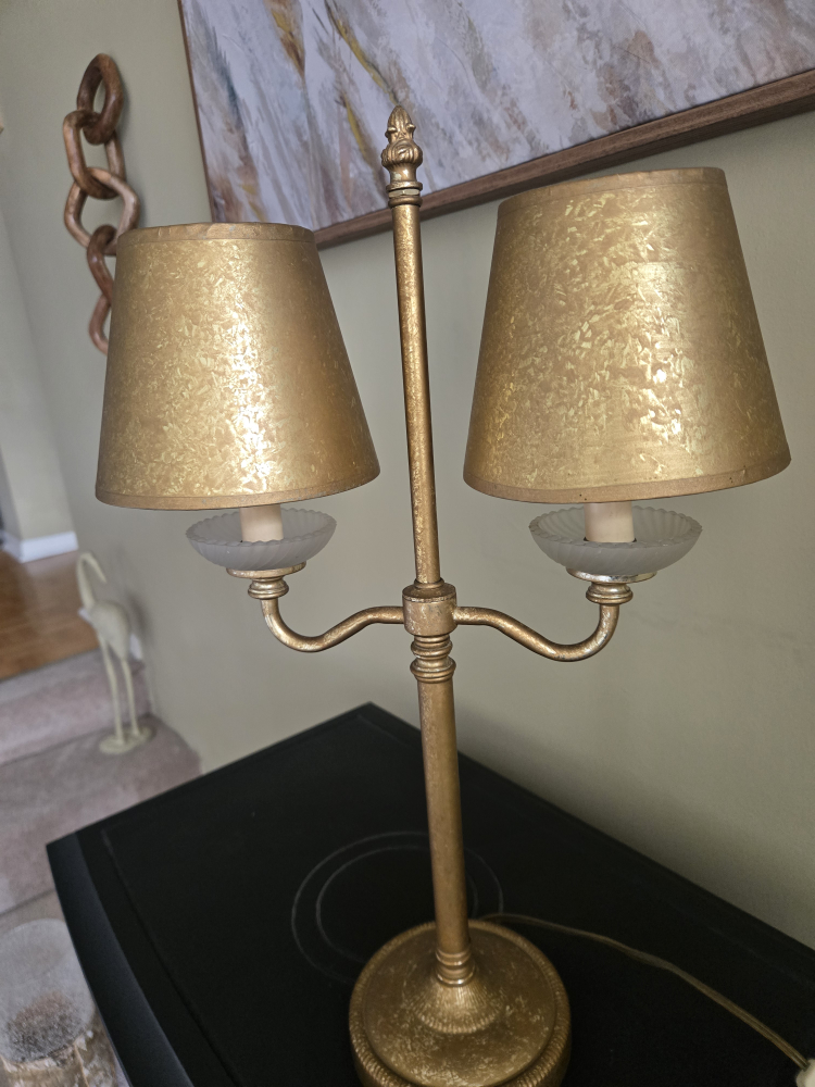 Vintage Gold Twin-Shade Table Lamp - photo 2