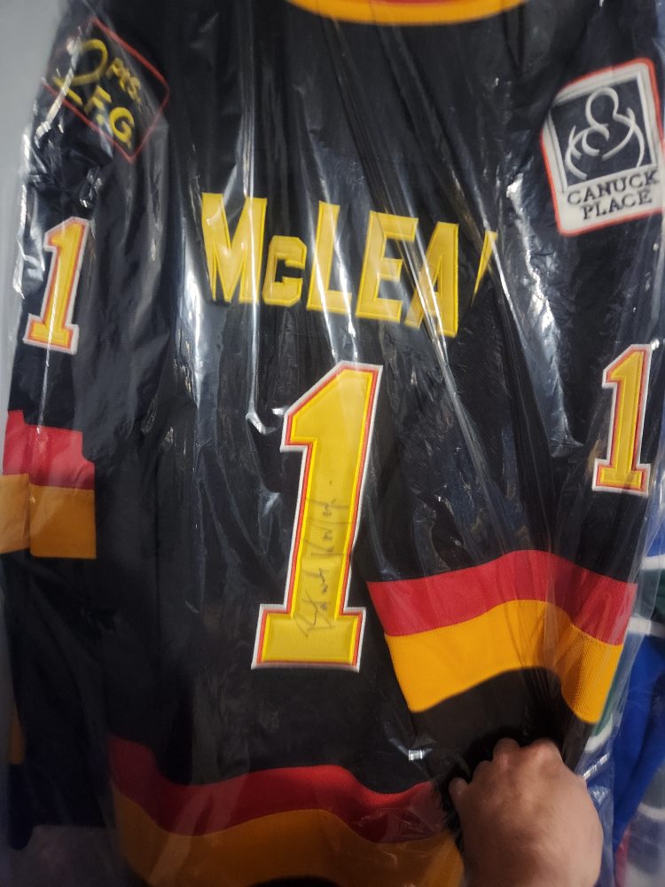Canucks Kirk McLean Autographed Jersey