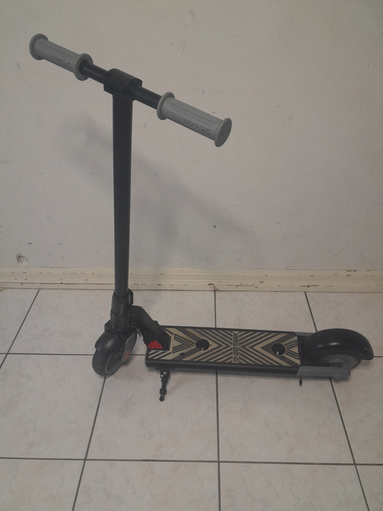 Gotrax GXS Electric Scooter - Kids (No Charger)
