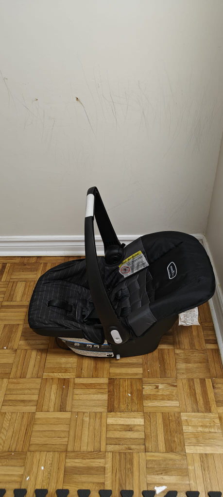 Evenflo Infant Car Seat - photo 3
