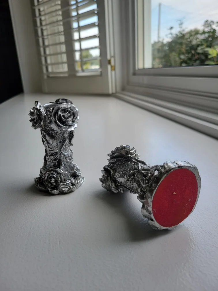 vintage Victorian Pewter Rose Design Candle Holders (Set of 2) image indicator(4)