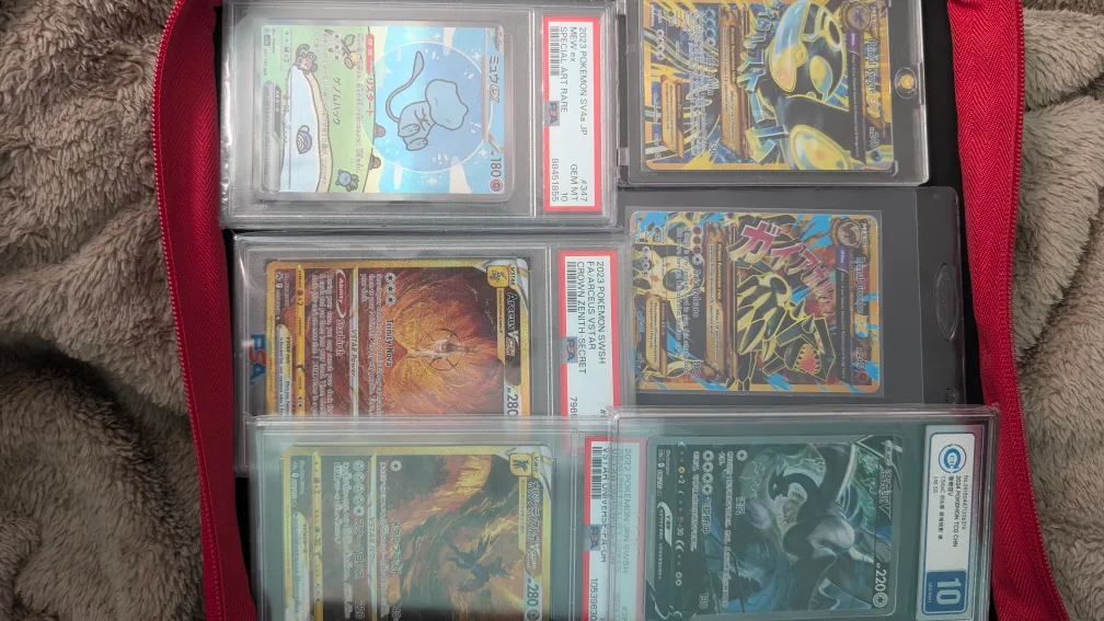 Pokemon Trading Cards - Lot of Assorted Cards image indicator(8)