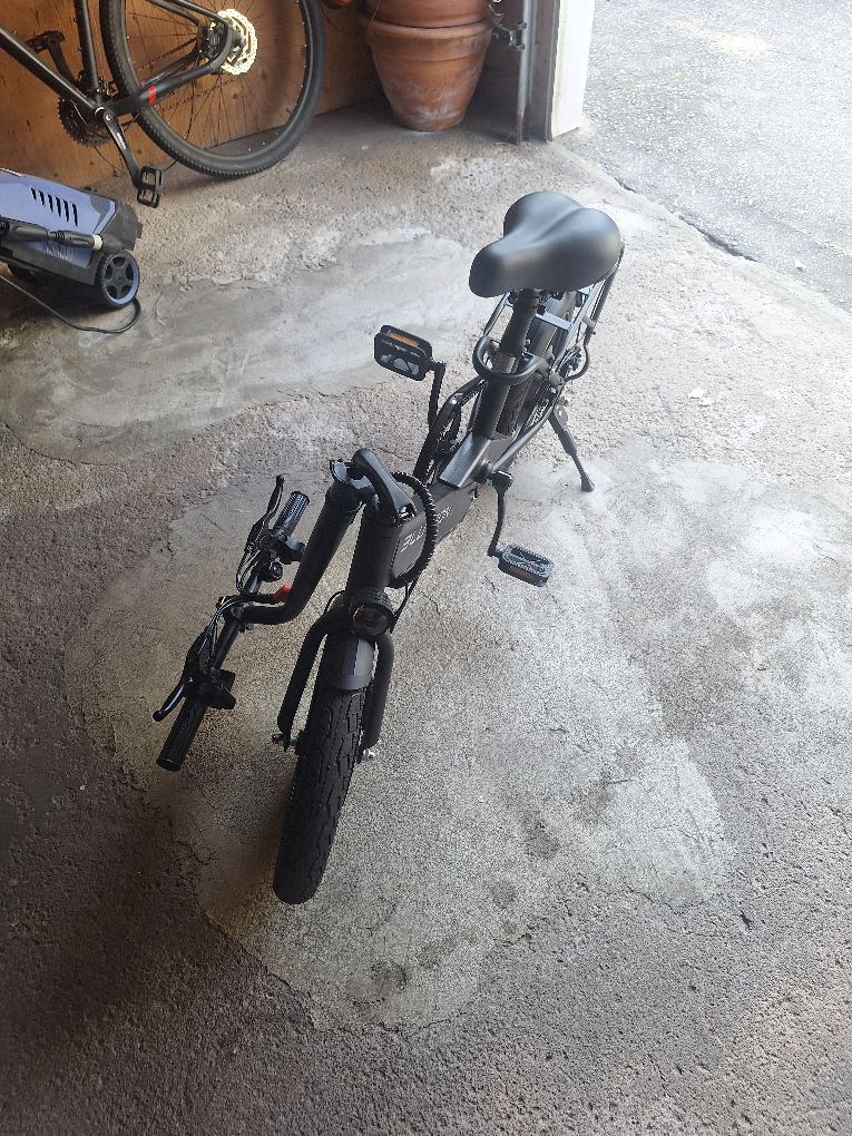 Blutron Folding Electric Bike - Great Condition! - photo 2