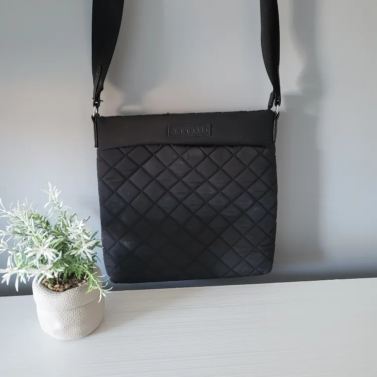 Bugatti Crossbody Bag-NEW!✨️ thumbnail