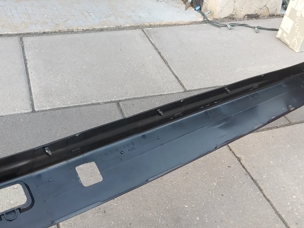Mercedes Benz W126 C126 Plastic Trunk Sill Cover 126 698 1189 image indicator(5)