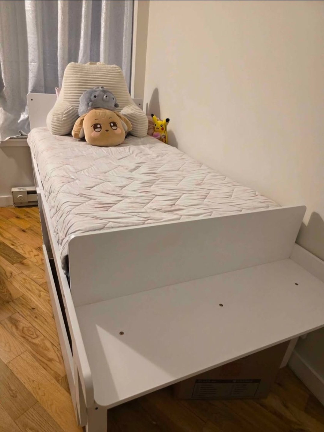 White Twin Bed with Storage drawers and bench