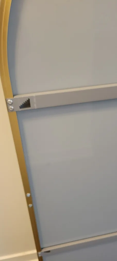 IKEA Lindbyn Mirror - Gold image indicator(4)