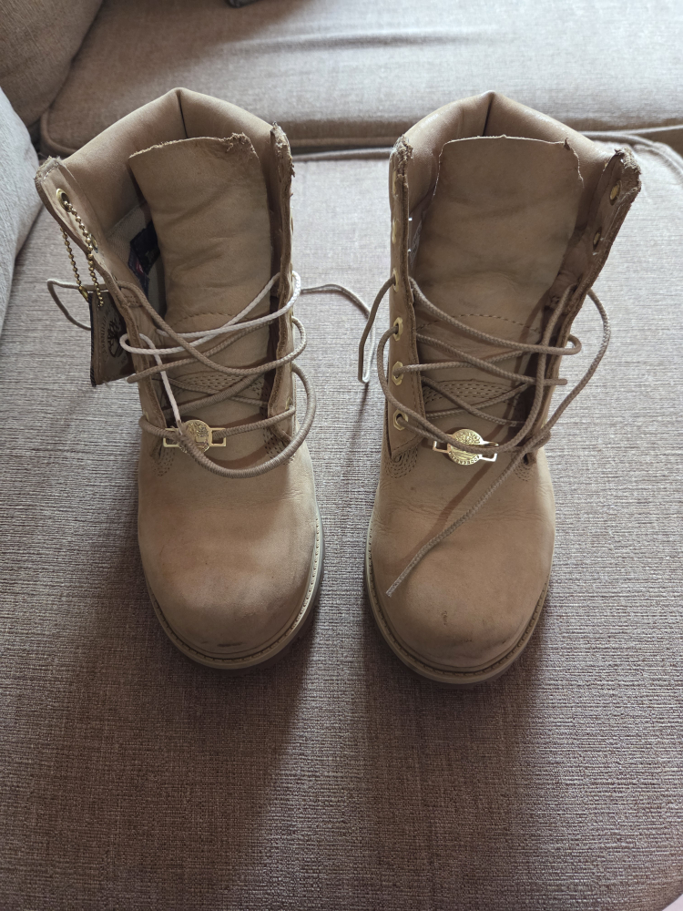 Timberland Boots US 5.5 boys - photo 2