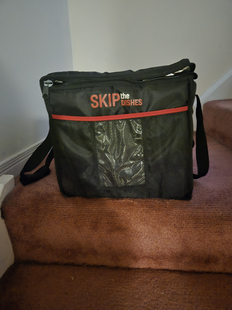 Skip The Dishes Delivery Bag - photo 4