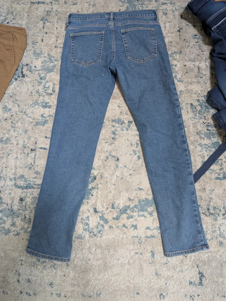 Jeans and Joggers take all for 27$ image indicator(9)