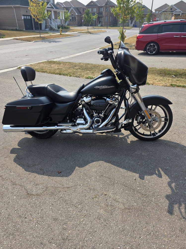 Harley Davidson Motorcycle - photo 3