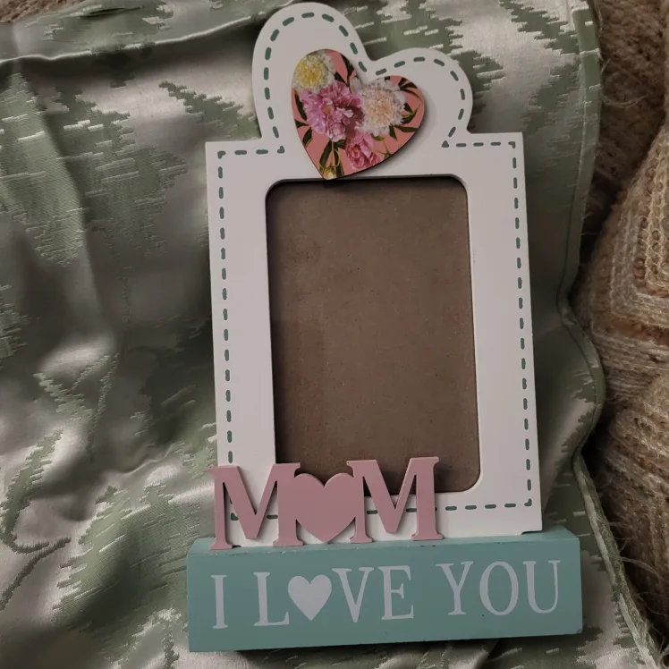 “Mom I Love You” Picture Frame thumbnail