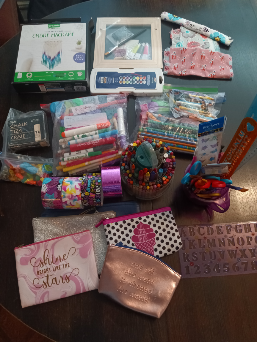 Arts & Crafts & School Supplies