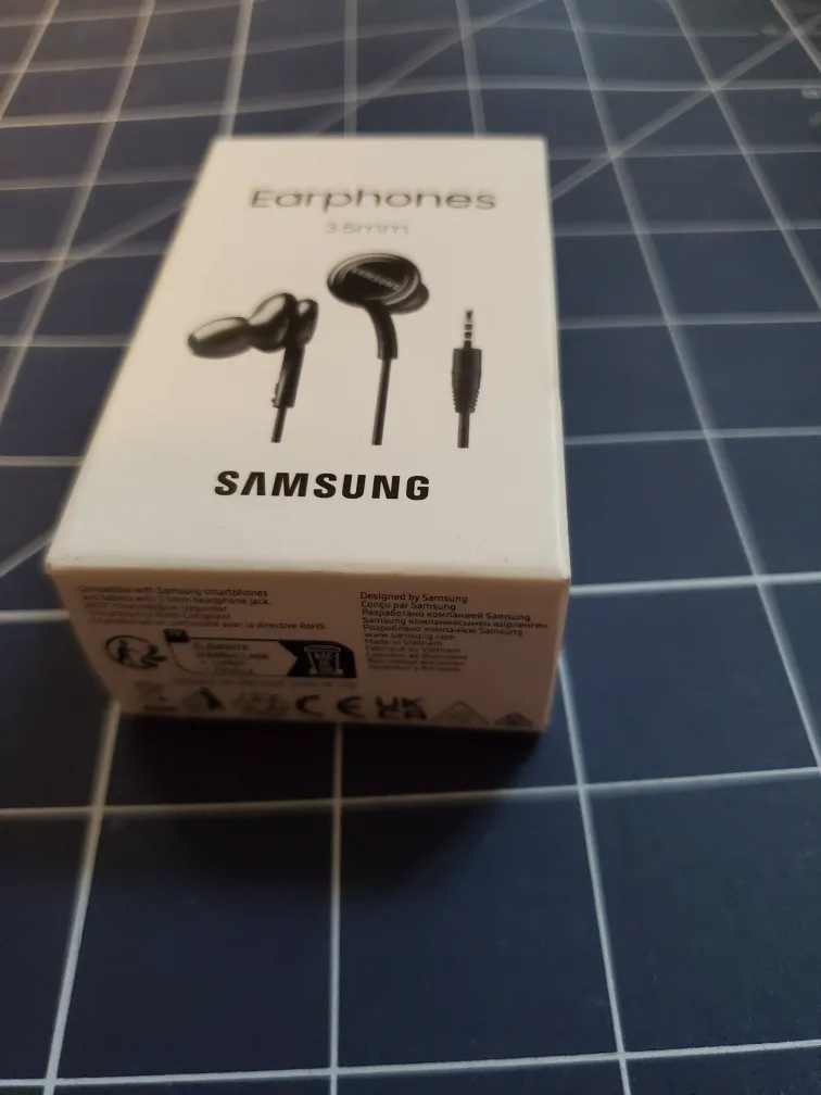 New Samsung 3.5mm Earphones image indicator(2)