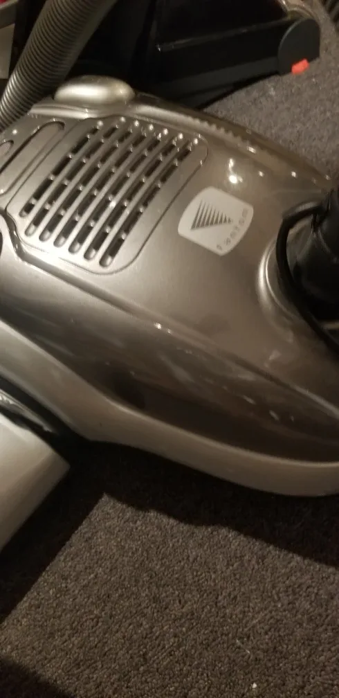 Fantom Vacuum Cleaner - Silver image indicator(8)