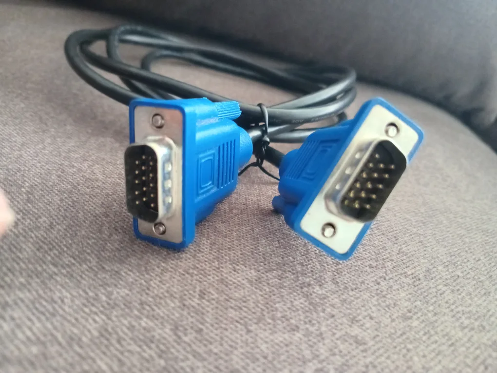 VGA, USB, HDMI Cables image indicator(2)