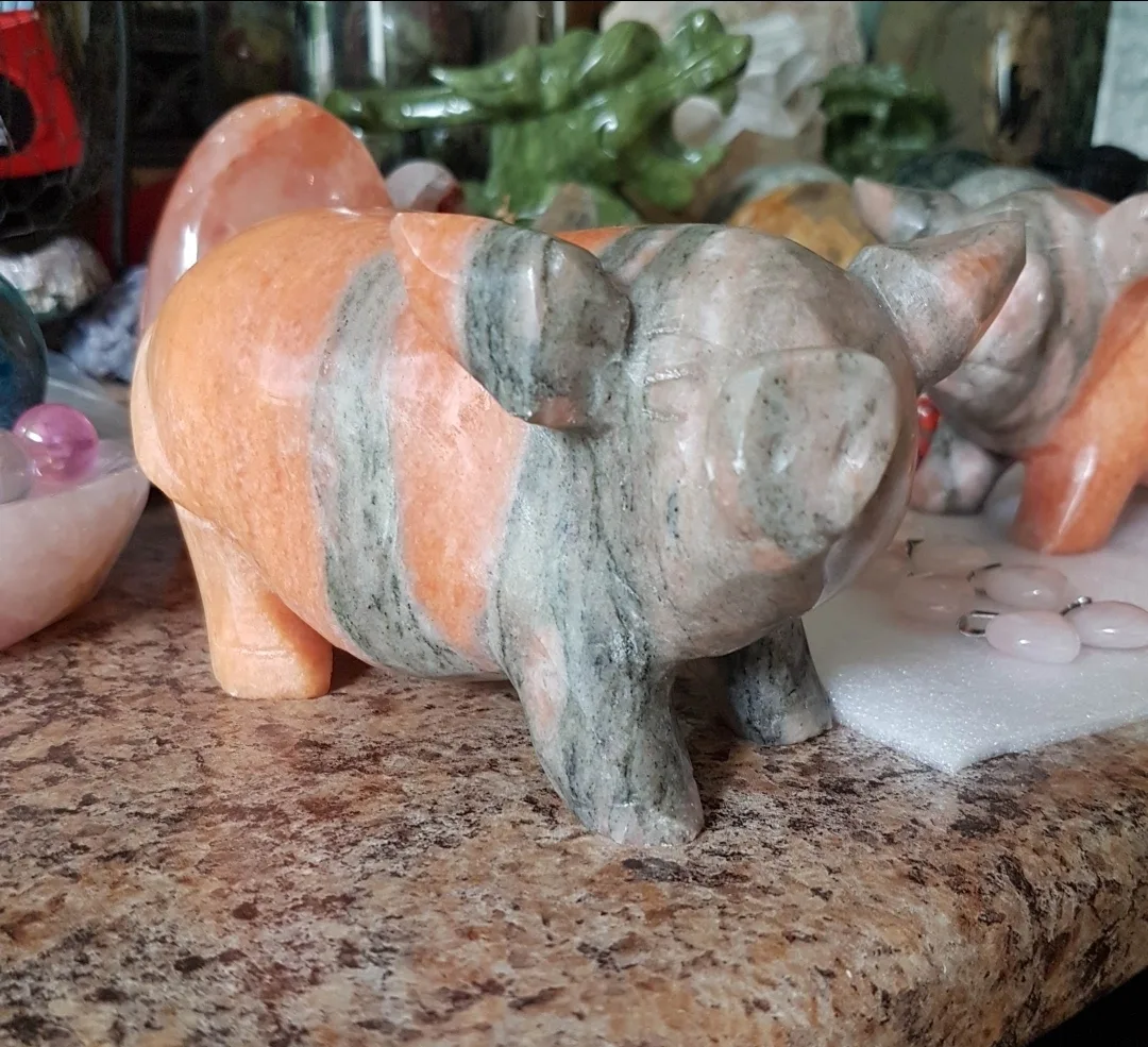 Crystal Sunstone Pigs  - 2 lbs 8.5 oz image indicator(10)