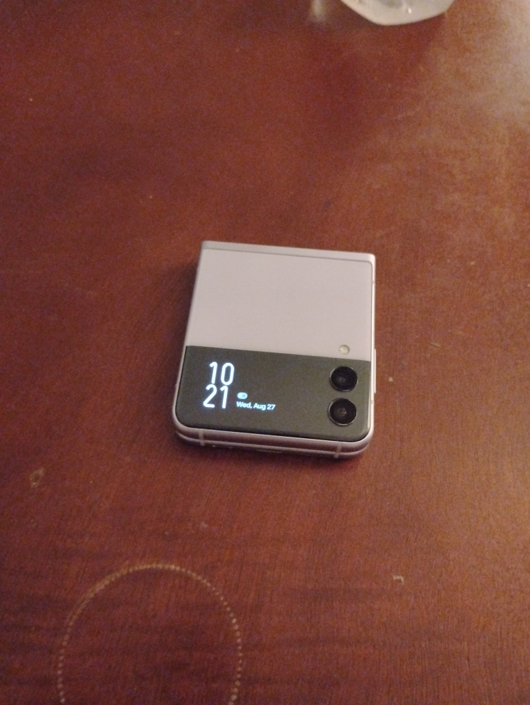 Samsung Galaxy Z Flip 3 - lavander - photo 2