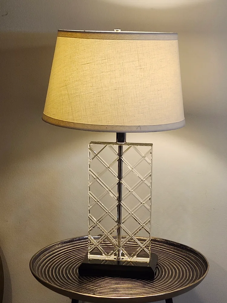 Stylish Crystal Table Lamp image indicator(2)