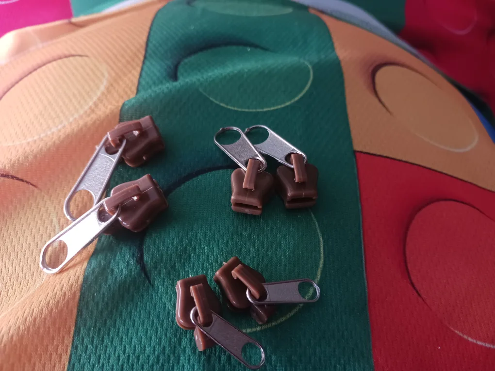 Repair-all Zipper Pulls image indicator(2)