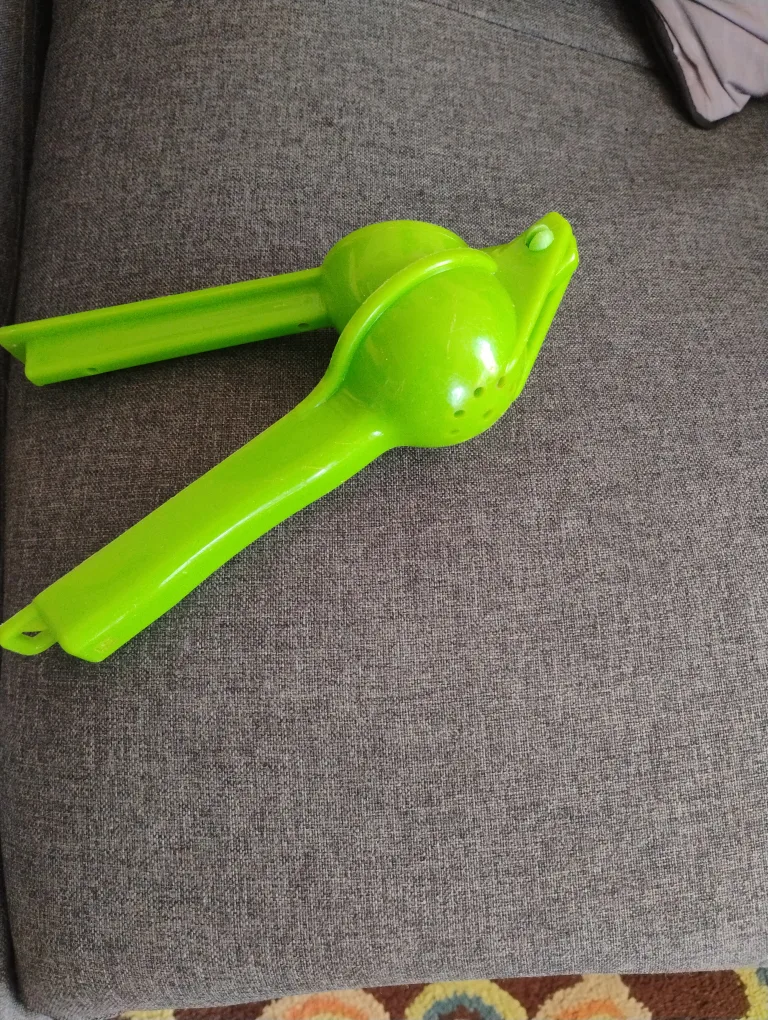 Lime/Lemon Squeezer - Green thumbnail
