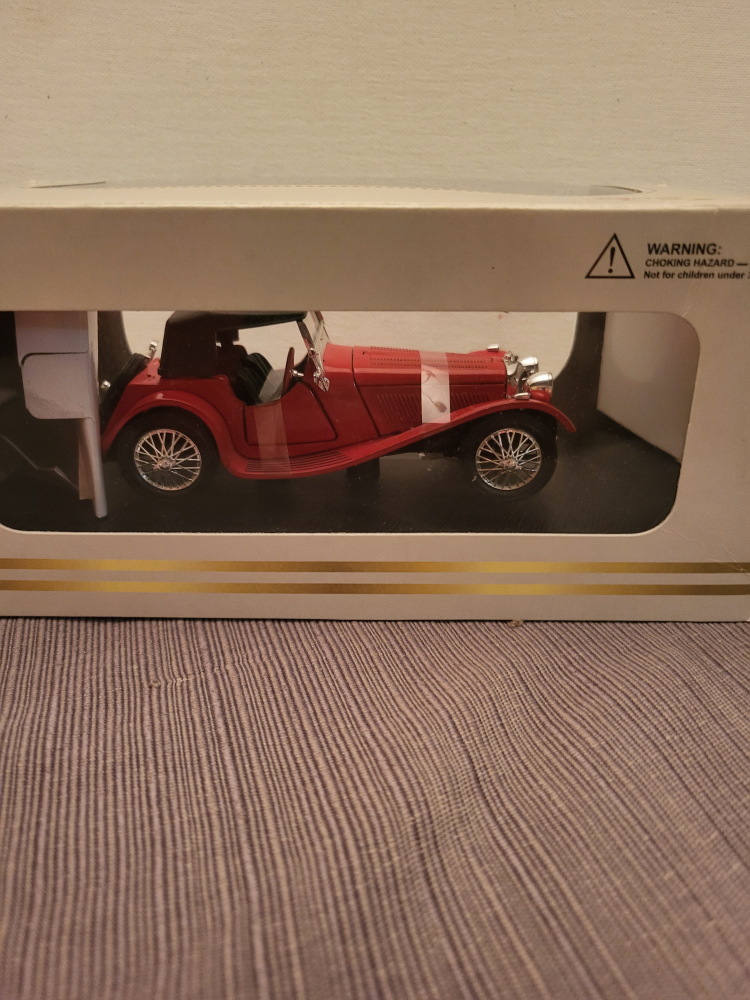 1939 Jaguar SS-100 Roadster Signature Model - photo 3