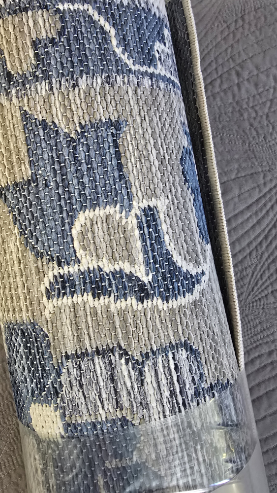 Blue & White Floral Area Rug - New - photo 4