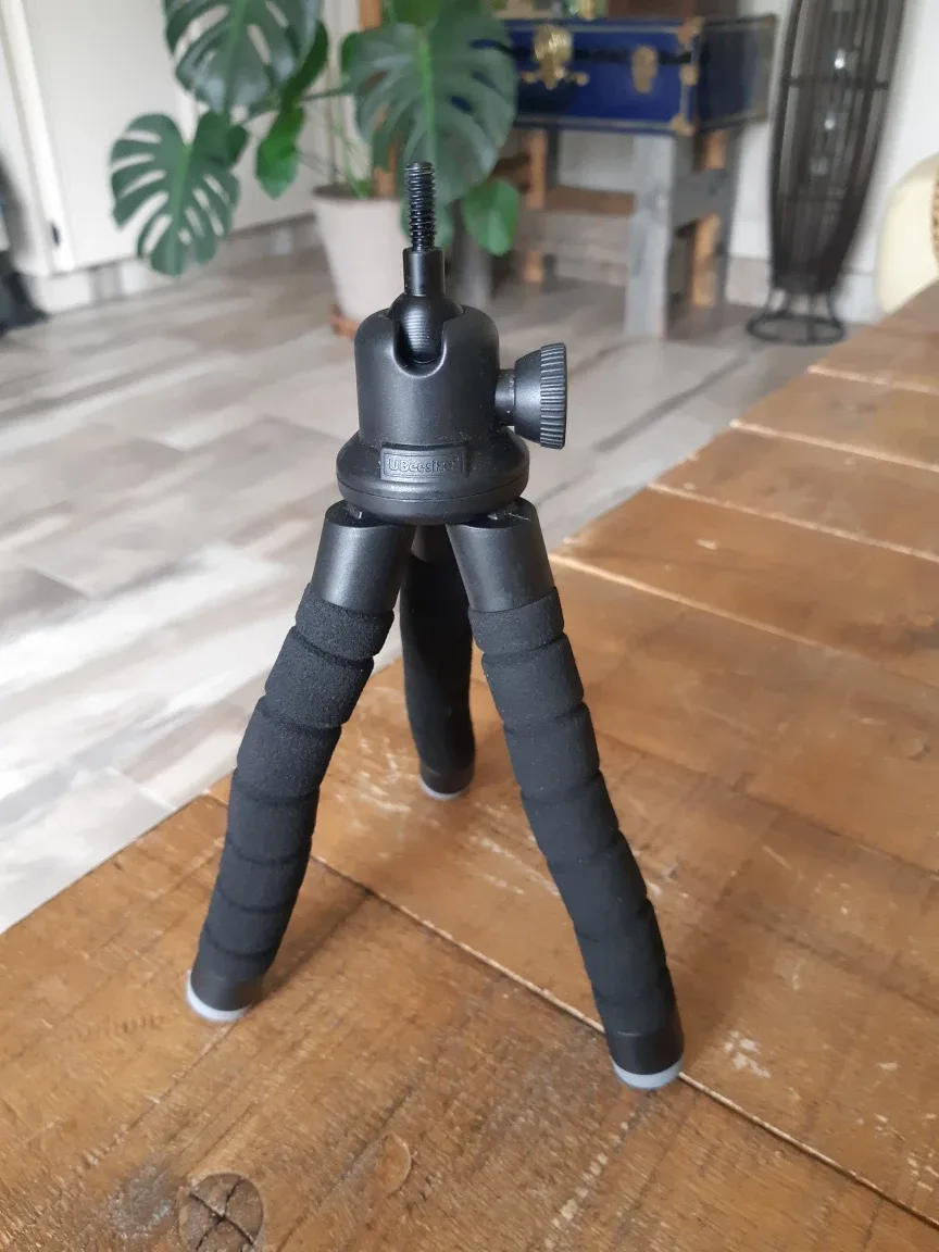 Ubeesize counter tripod for cameras