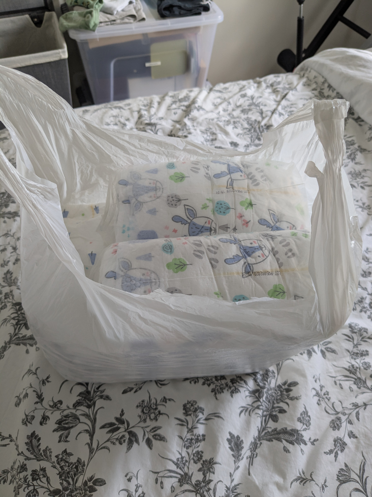 148 Diapers - PC (size 6) 90pcs & Kirkland (size 5) 58pcs - photo 4