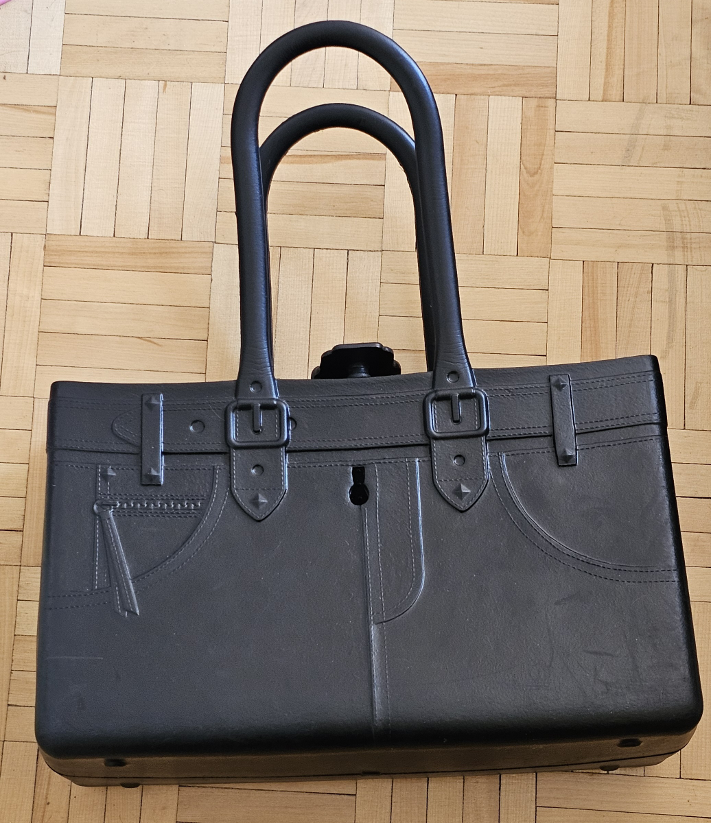 Stand up black purse - photo 2