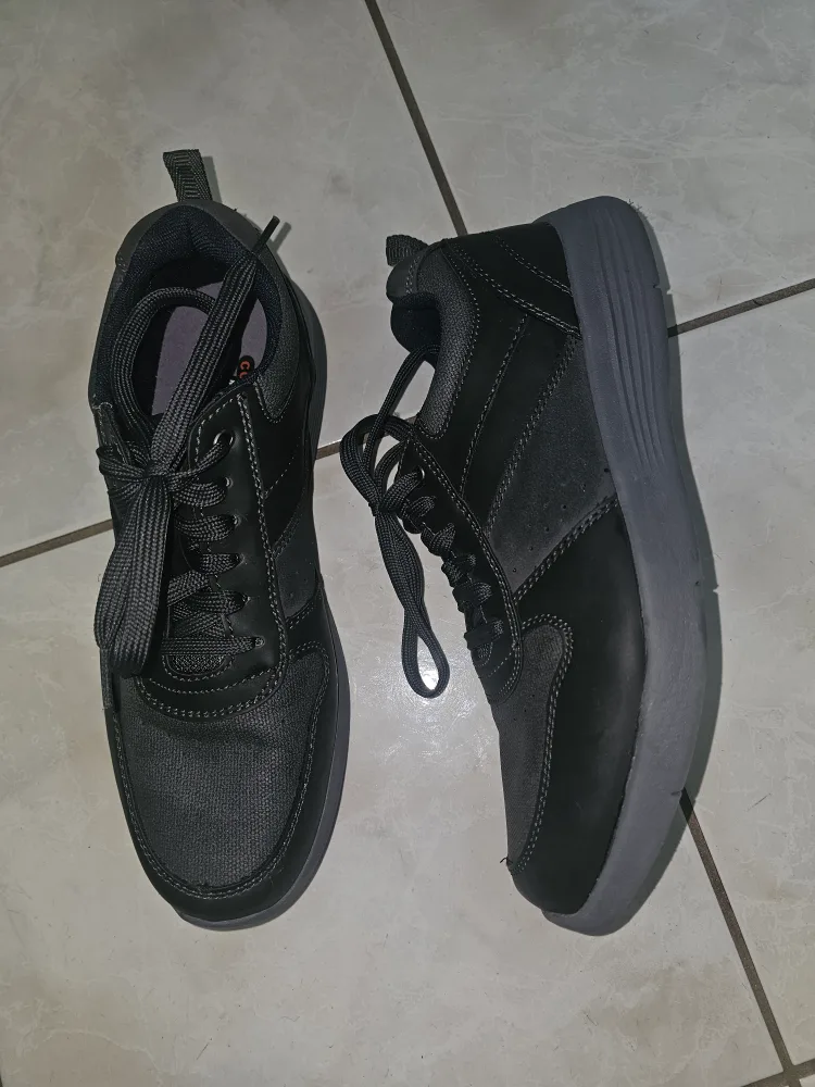 Men's Black Comfort Fit Memory Foam Shoes thumbnail