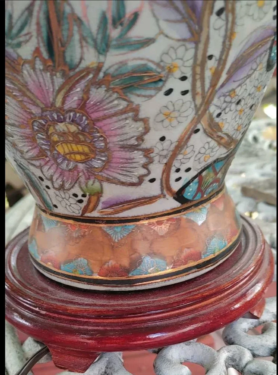 Vintage Floral Vase Table Lamps (Pair) image indicator(4)