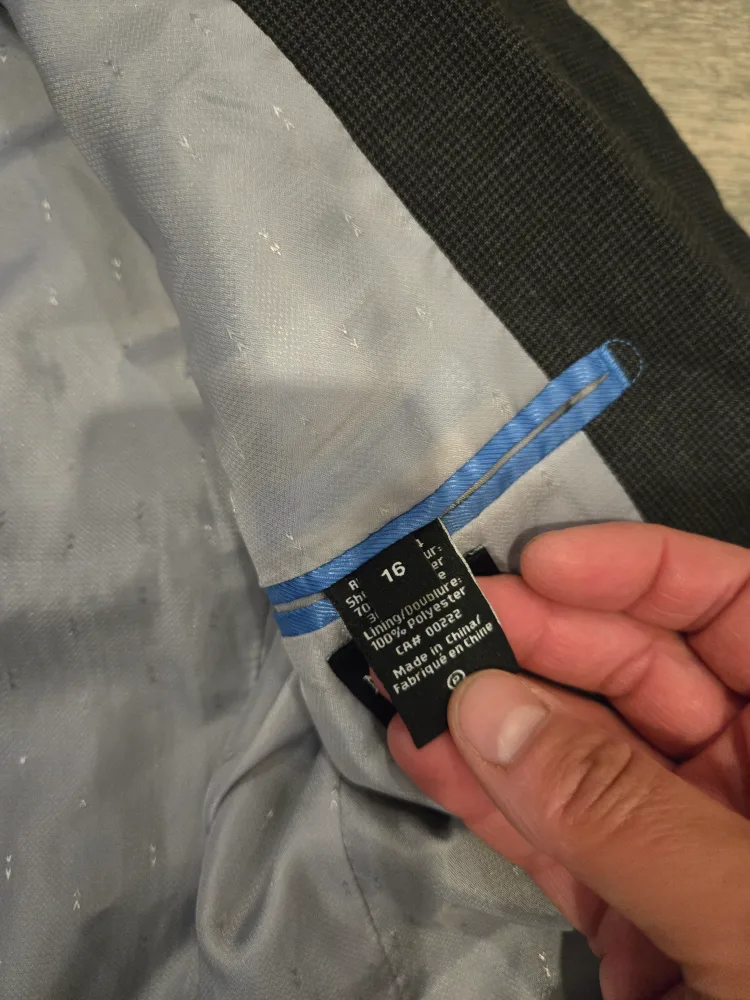 NEWBERRY Special Occasions Blazer - Size 16 image indicator(3)