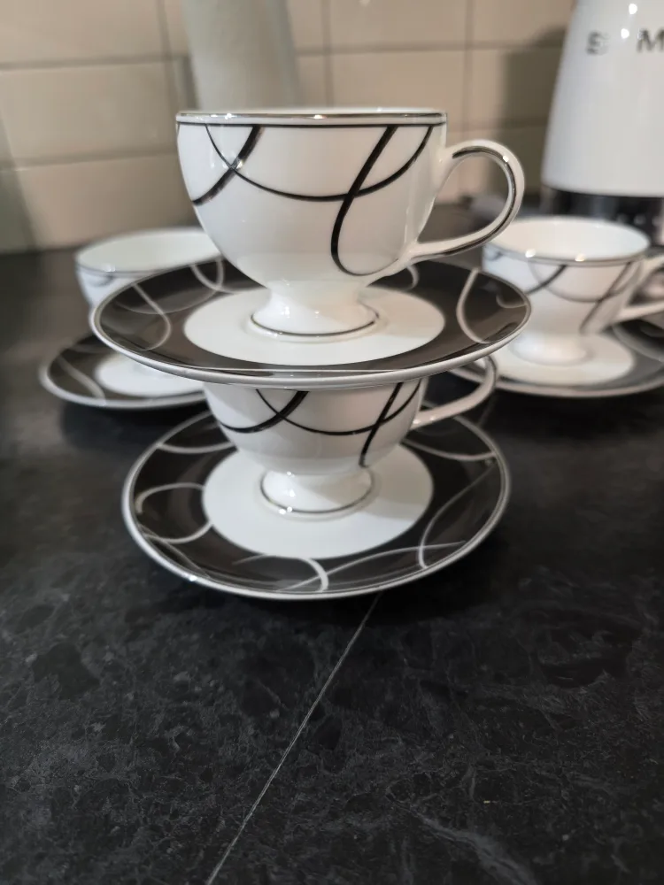 Bernardo Flame Fine Bone China Cup & Saucer Set thumbnail