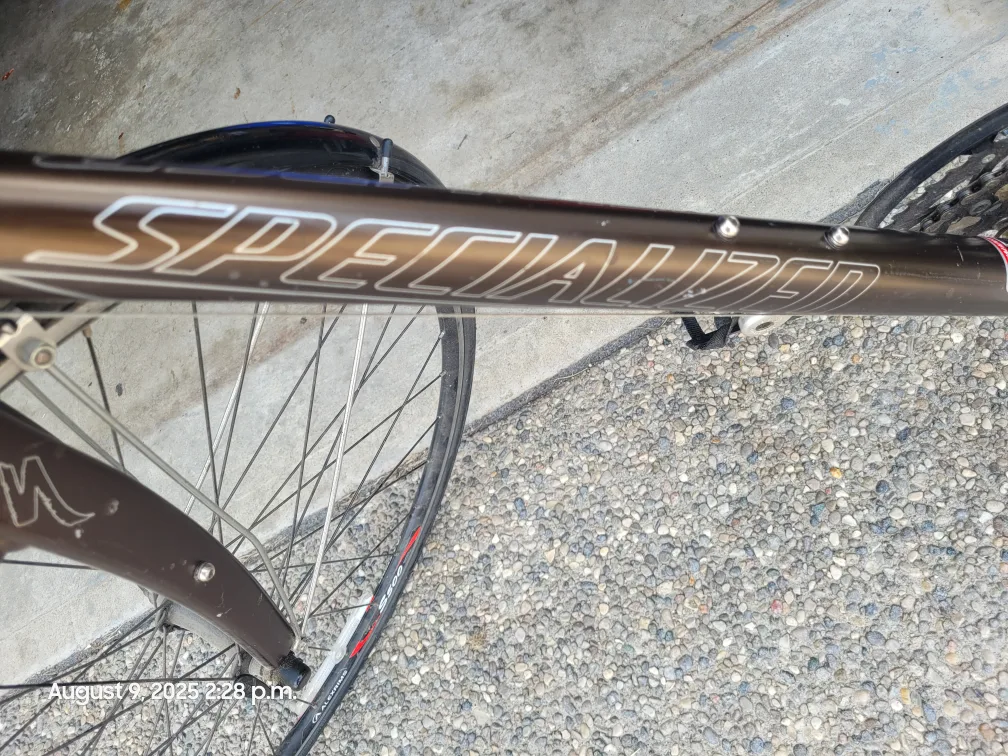 Specialized Sirrus Shimano 8-Speed Bike image indicator(10)