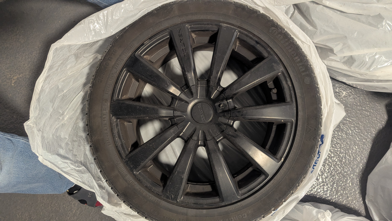 Wheels (used for 2020 BMW 330xi) 5 tires on rims + 1 without rim - photo 5