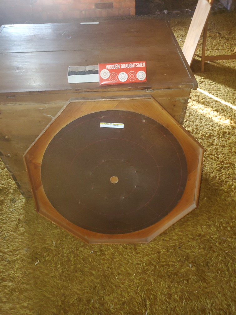 crokinole board