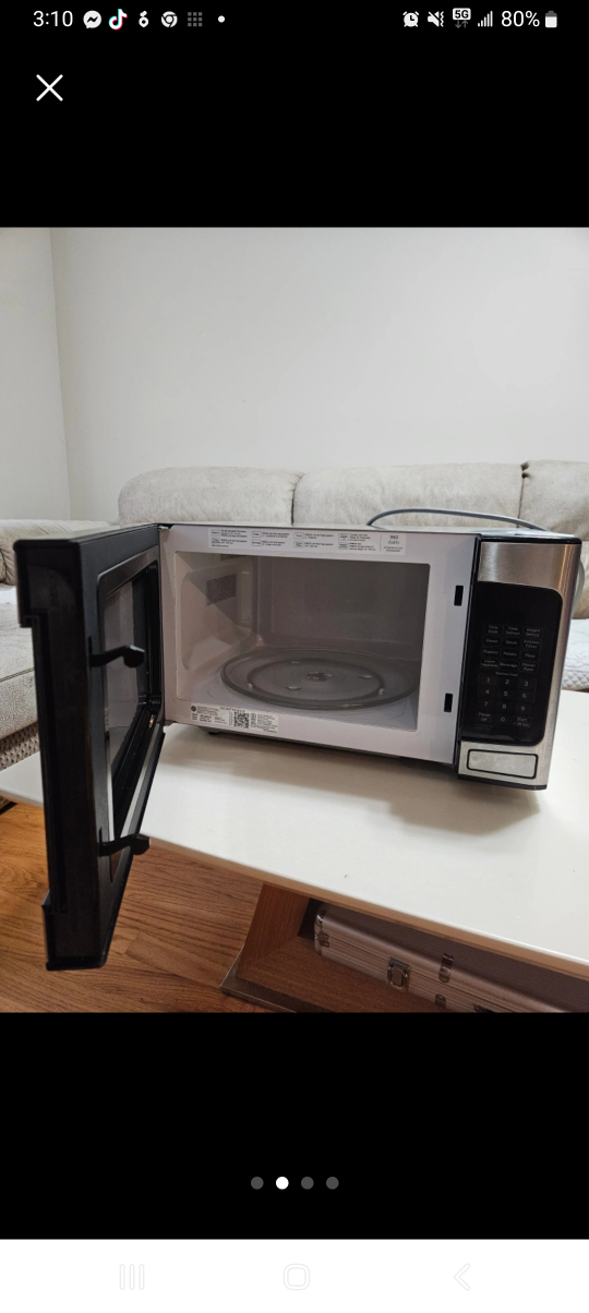 GE Stainless Steel Countertop Microwave - photo 3